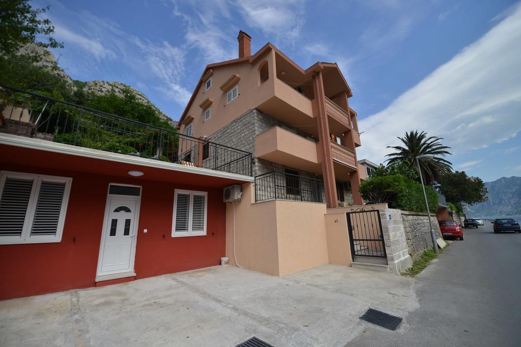 Apartments M&T Kotor Eksteriør billede